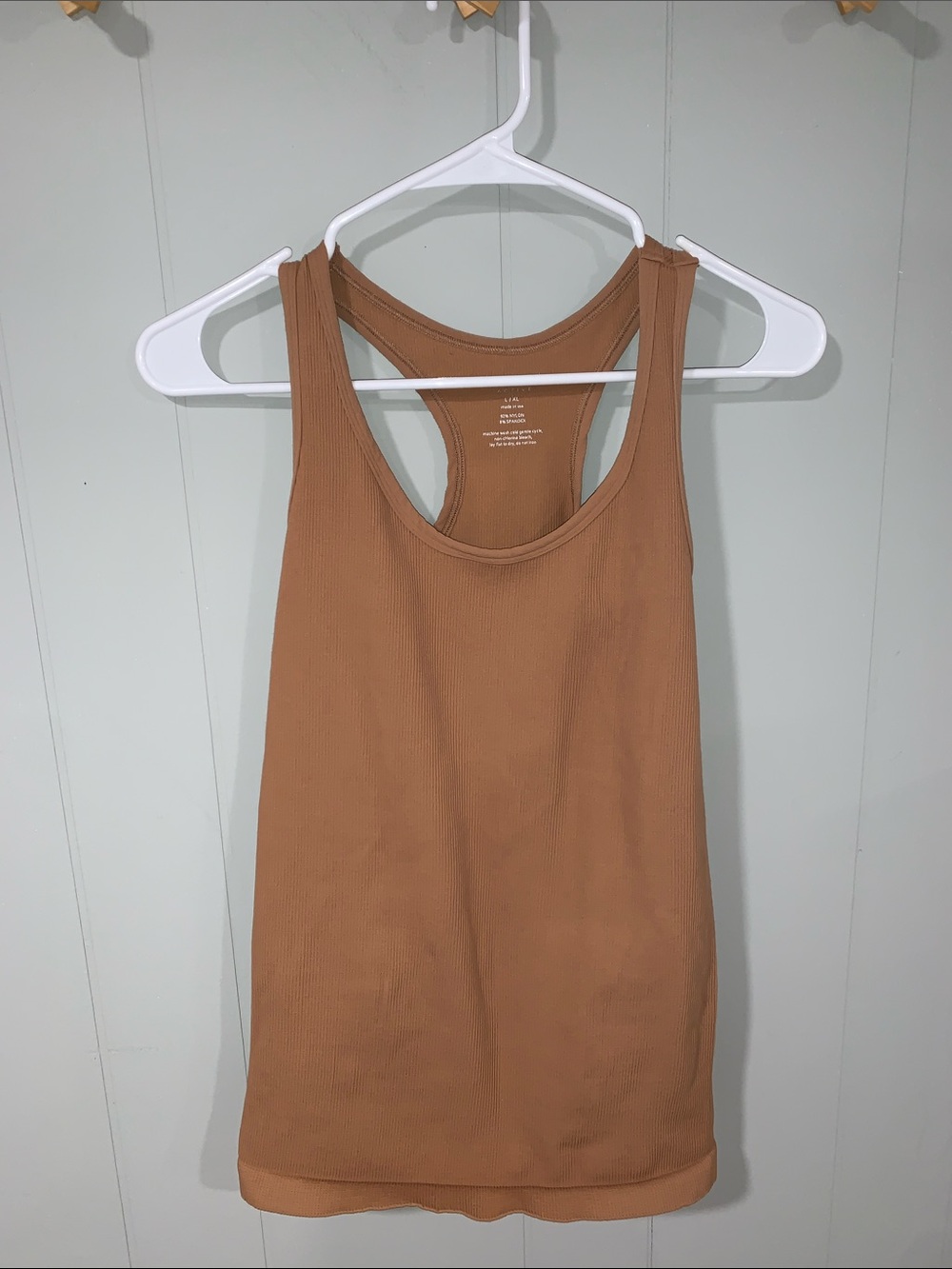 Bao Bei Active Ribbed Racerback Tank Top in Camel Brown Size L/XL